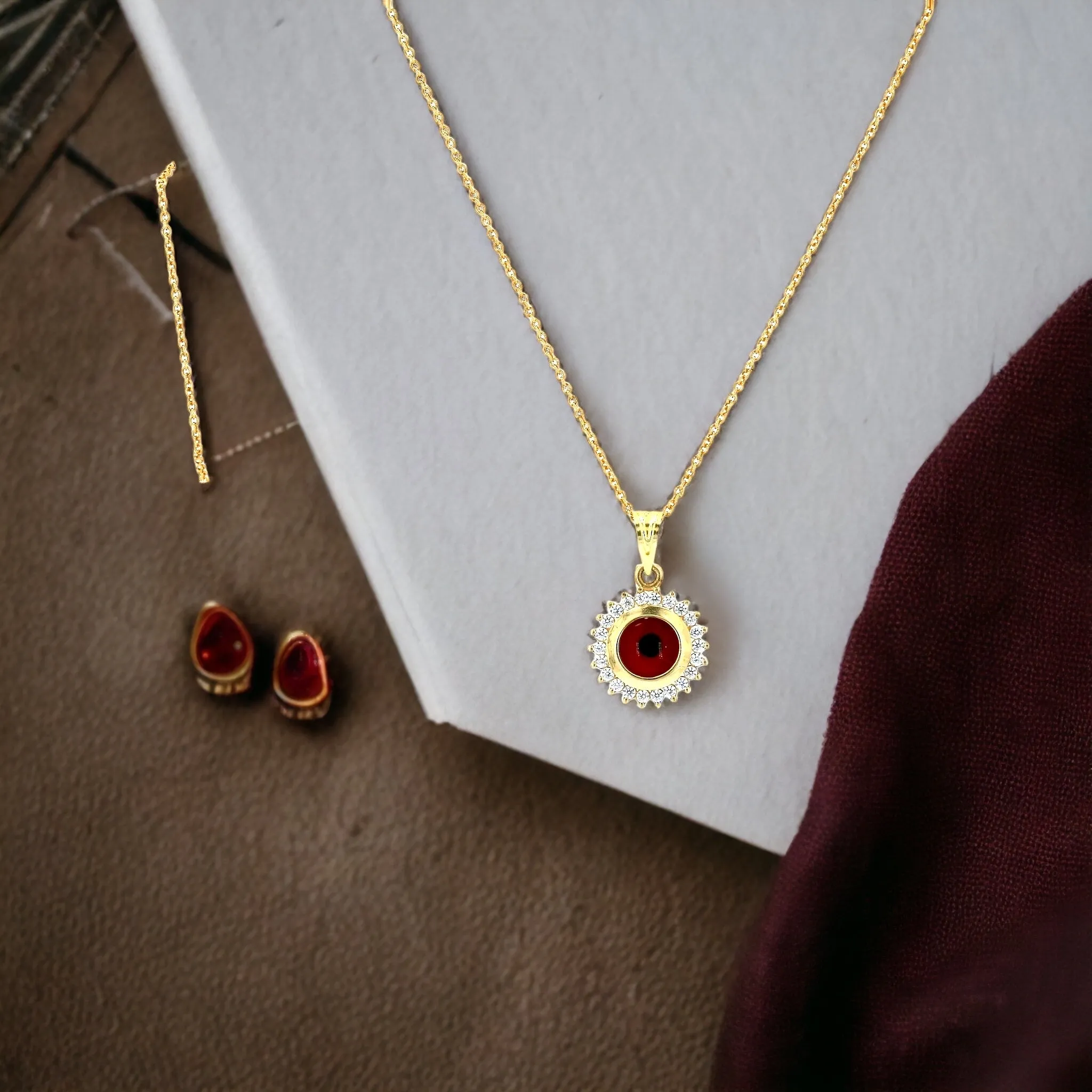 14k Yellow red eye pendant necklace-04