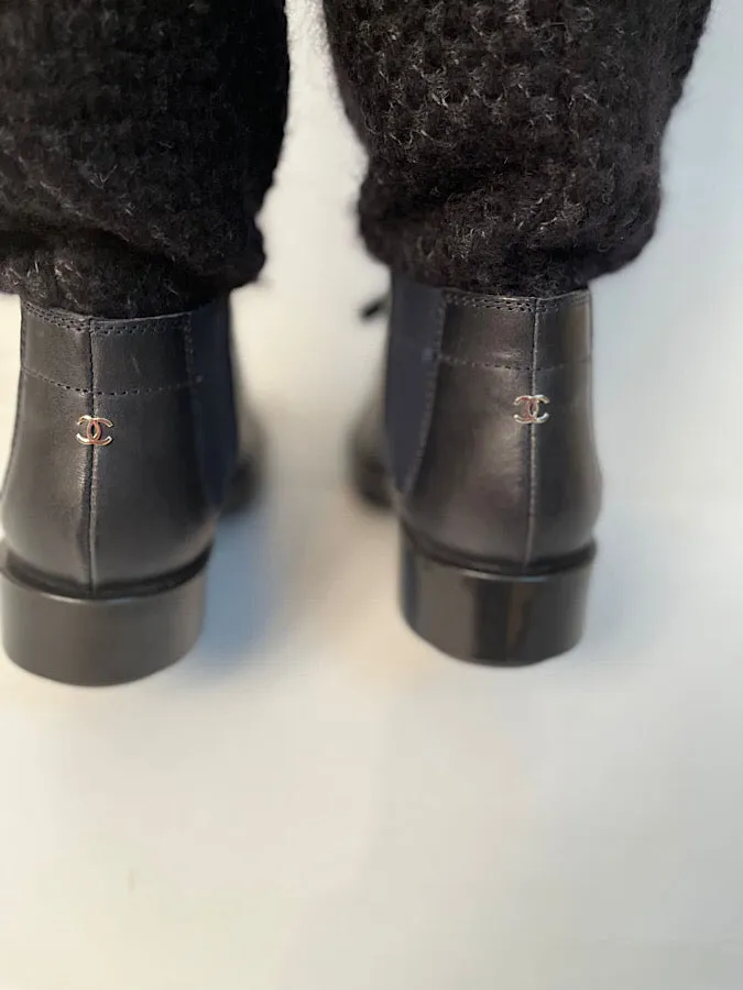 Chanel 11A, 2011 Fall Runway Black Leather Boots EU 39 US 8.5/9