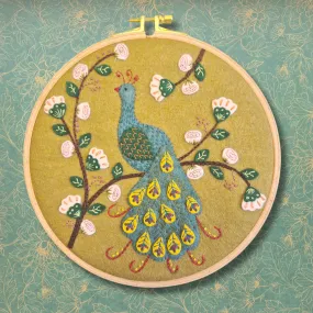 Corinne Lapierre - Applique Hoop Kit Flamboyant Peacock