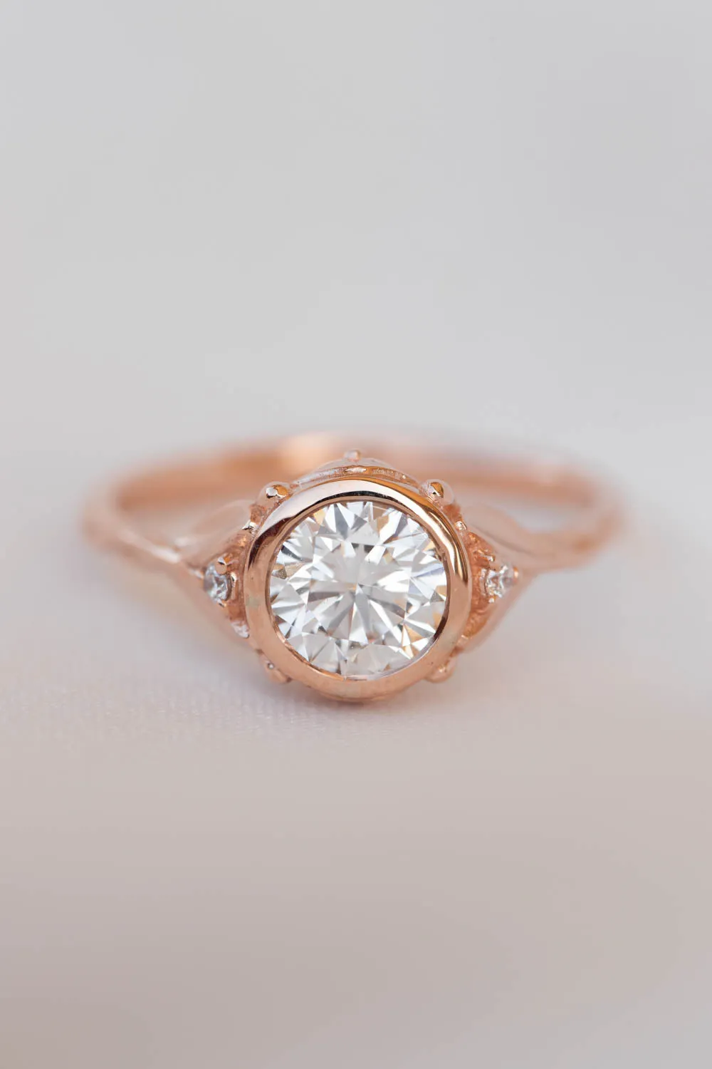 Lab grown diamond engagement ring, 1 carat diamond proposal ring / Roma