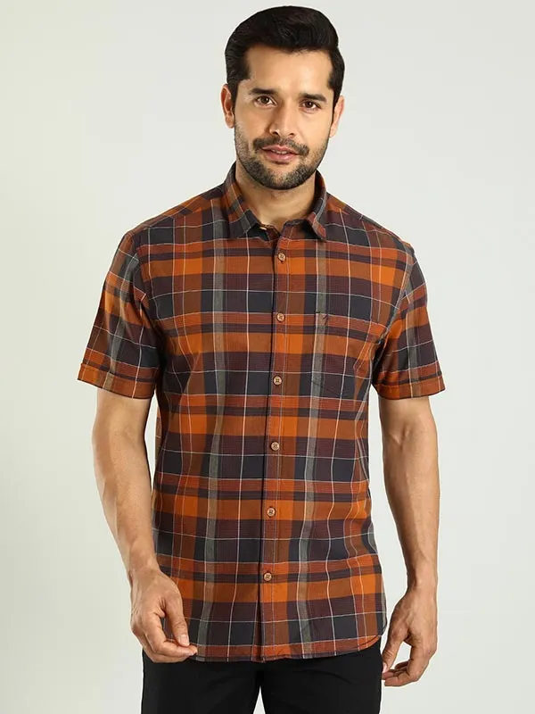 Men Checked Half Sleeve Cotton Shirt