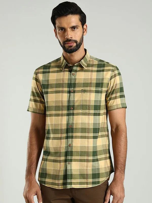 Men Checked Half Sleeve Cotton Shirt