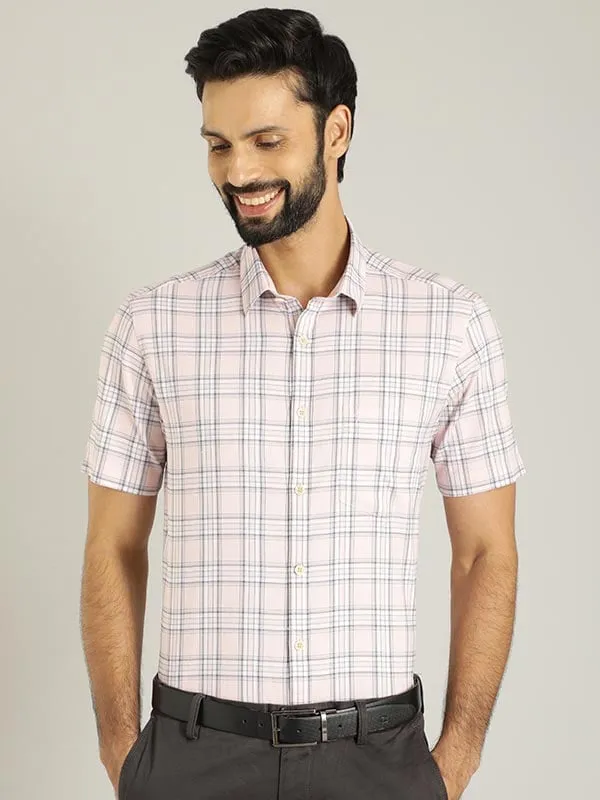 Men Checked Half Sleeve Cotton Shirt