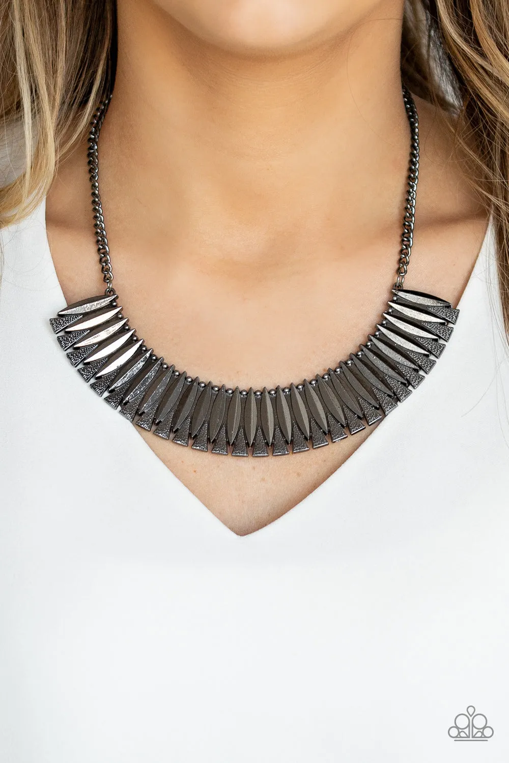 Paparazzi My Main MANE Black Necklace Set