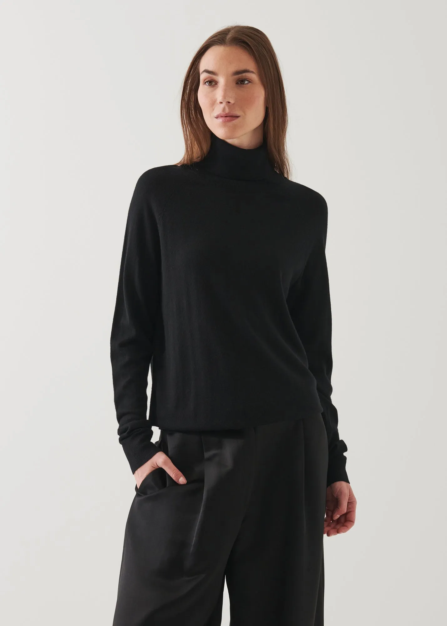 SUPERFINE MERINO BOYFRIEND TURTLENECK